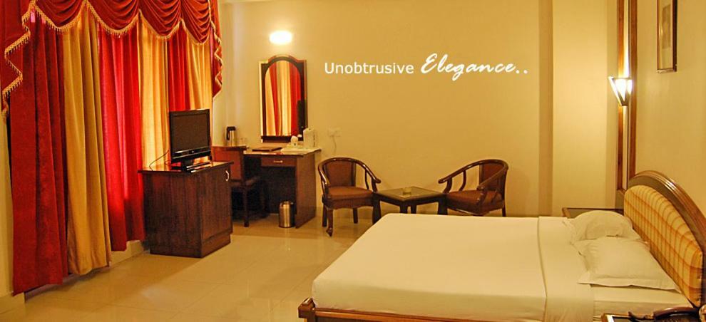 Hotel Rudra Continental Rudrapur Экстерьер фото