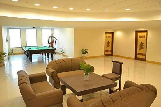 Hotel Rudra Continental Rudrapur Экстерьер фото
