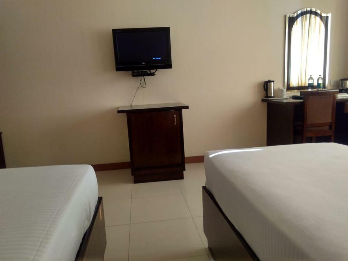 Hotel Rudra Continental Rudrapur Экстерьер фото